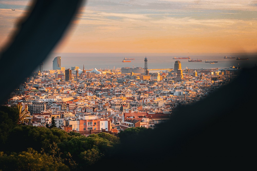 Axpo wraps up first bio-LNG STS bunkering of MOL vessel in Barcelona