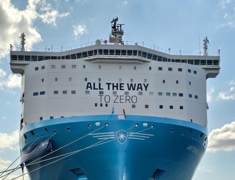 Antonia Maersk hits operational ‘milestone’ of 50/50 methanol vs conventional fuel running hours