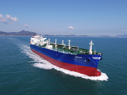 Dorian LPG takes delivery of dual-fuel, scrubber-equipped VLGC/AC newbuilding