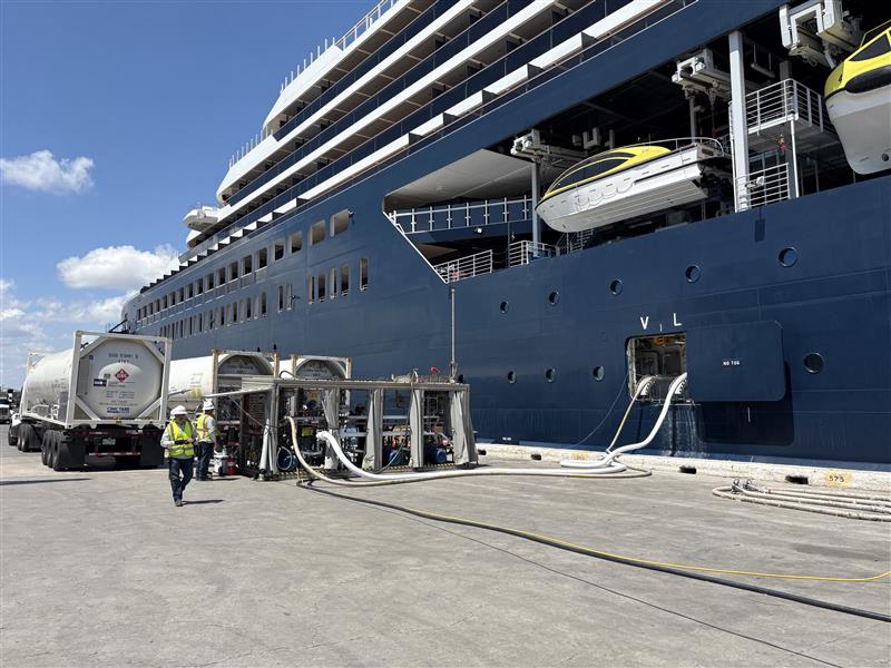 First shore-to-ship LNG bunkering at Port Everglades