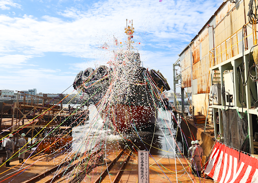 Launch of Seagate tugboat featuring onboard biofuel blending system