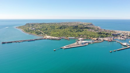 Portland Port awarded licence for LNG STS transfers