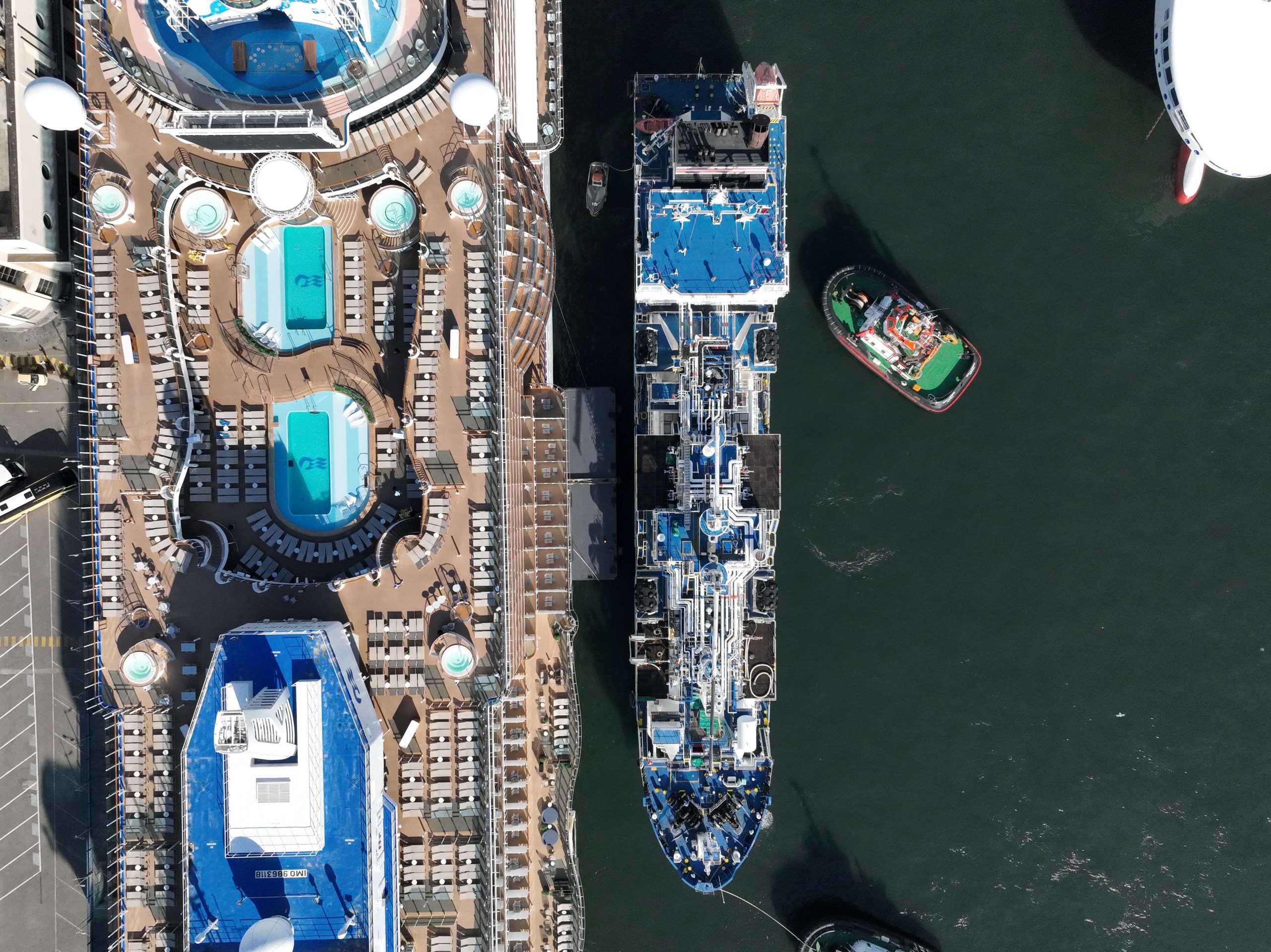 First cruise ship LNG bunkering in the Port of Naples
