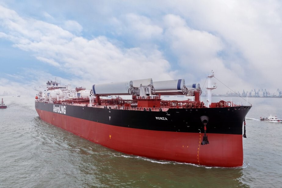 Union Maritime takes delivery of third WindWings-equipped and LNG-fuelled tanker