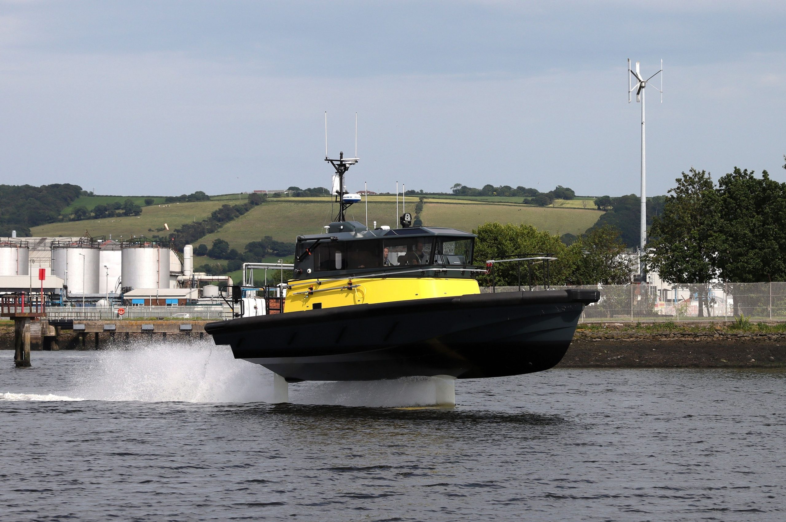 Artemis Technologies launches ‘world’s first fully electric hydrofoil pilot boat’