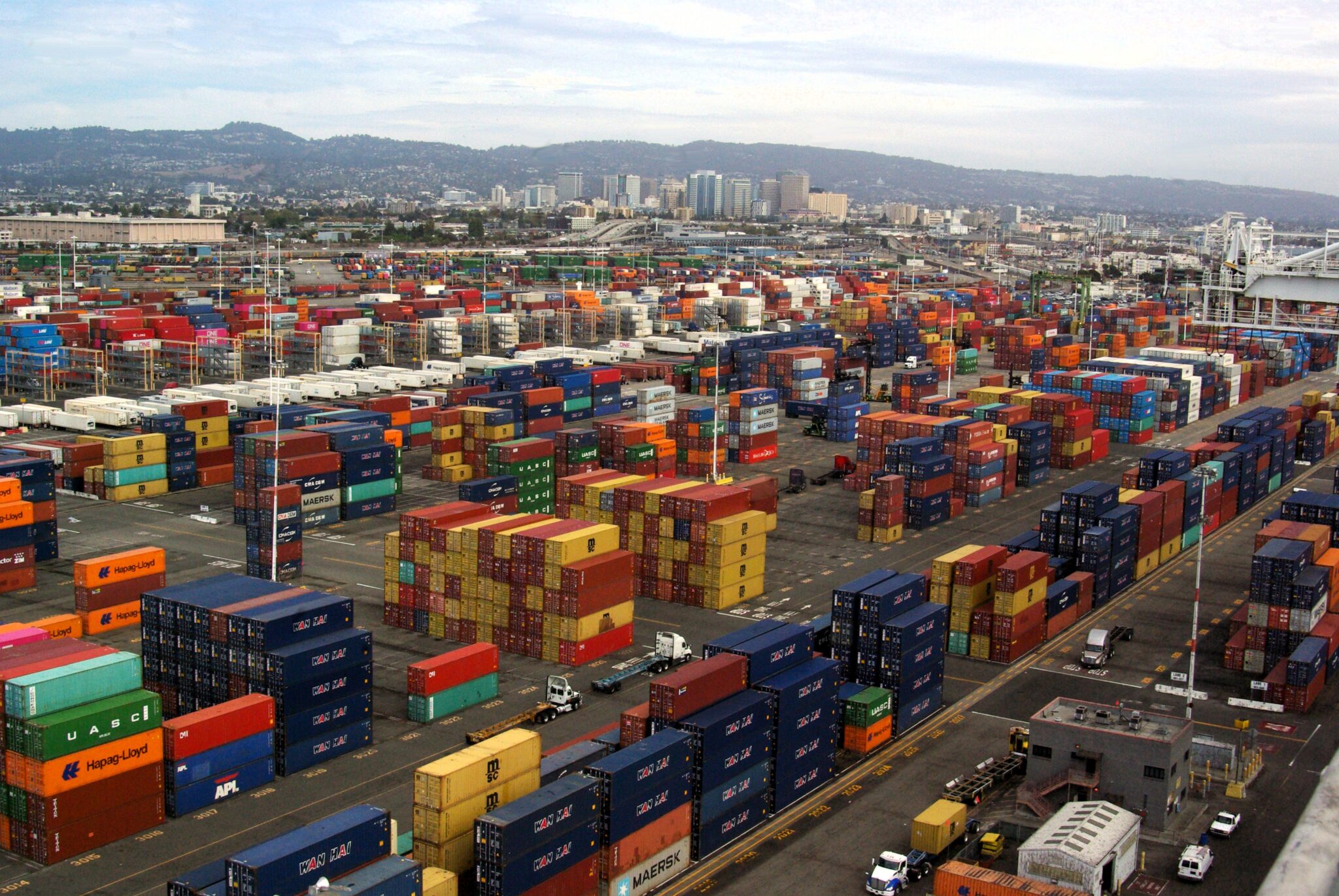 Port of Oakland reports 7.7% y-o-y increase in June container volume