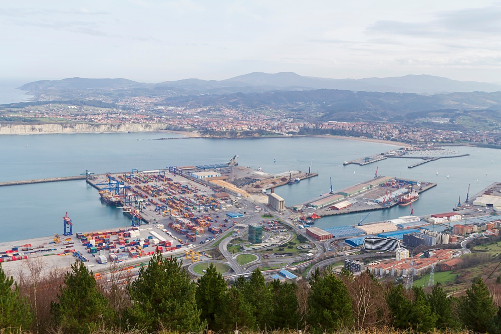 Molgas secures TST LNG bunkering licence in Bilbao