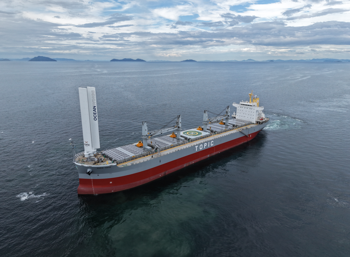 Ultramax bulker equipped with OceanWings’ WAPS tech at Tsuneishi Shipbuilding