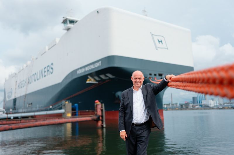 Höegh Autoliners orders six more dual-fuel LNG and ZCR Aurora class vessels