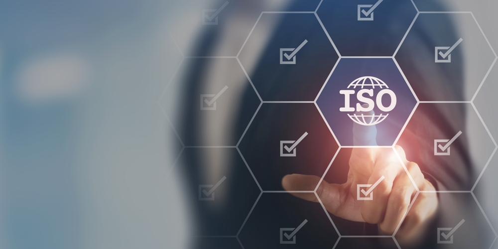 ISO publishes ISO 22120:2026 standard for bunkering methanol-fuelled vessels