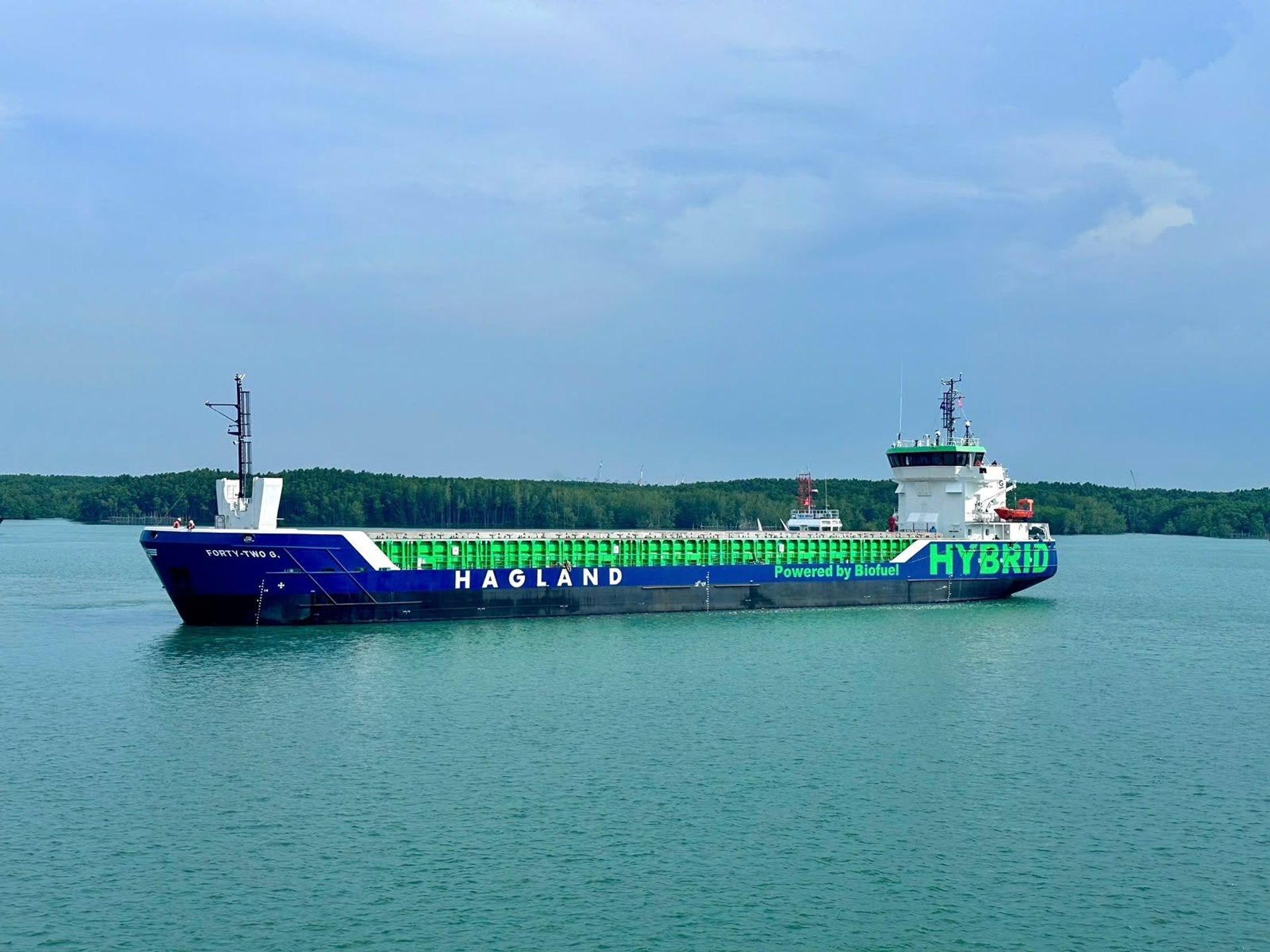 Hagland Shipping chartering WAPS-equipped Combi Freighter