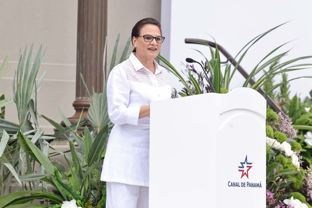 Ilya Espino de Marotta takes office as Panama Canal Administrator