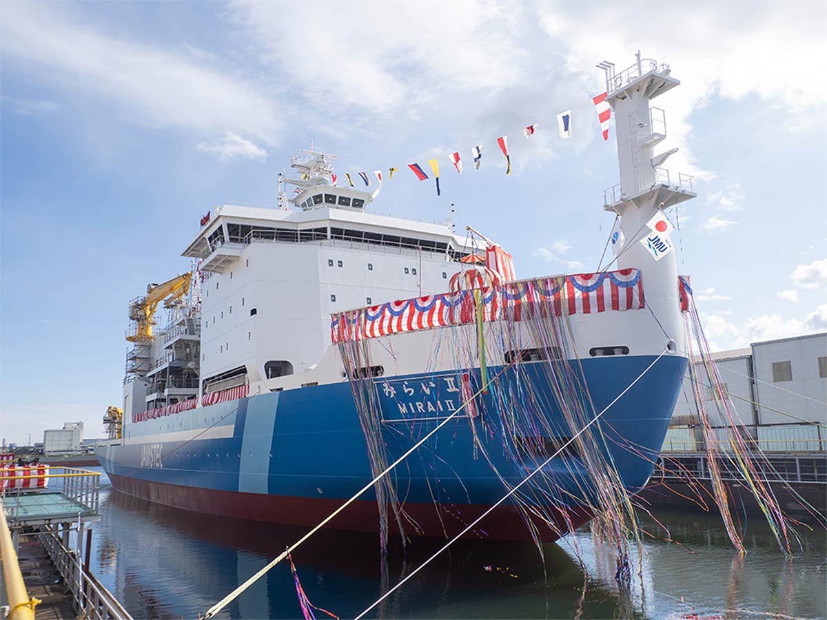 MOL set to operate LNG dual-fuelled Arctic research vessel Mirai II