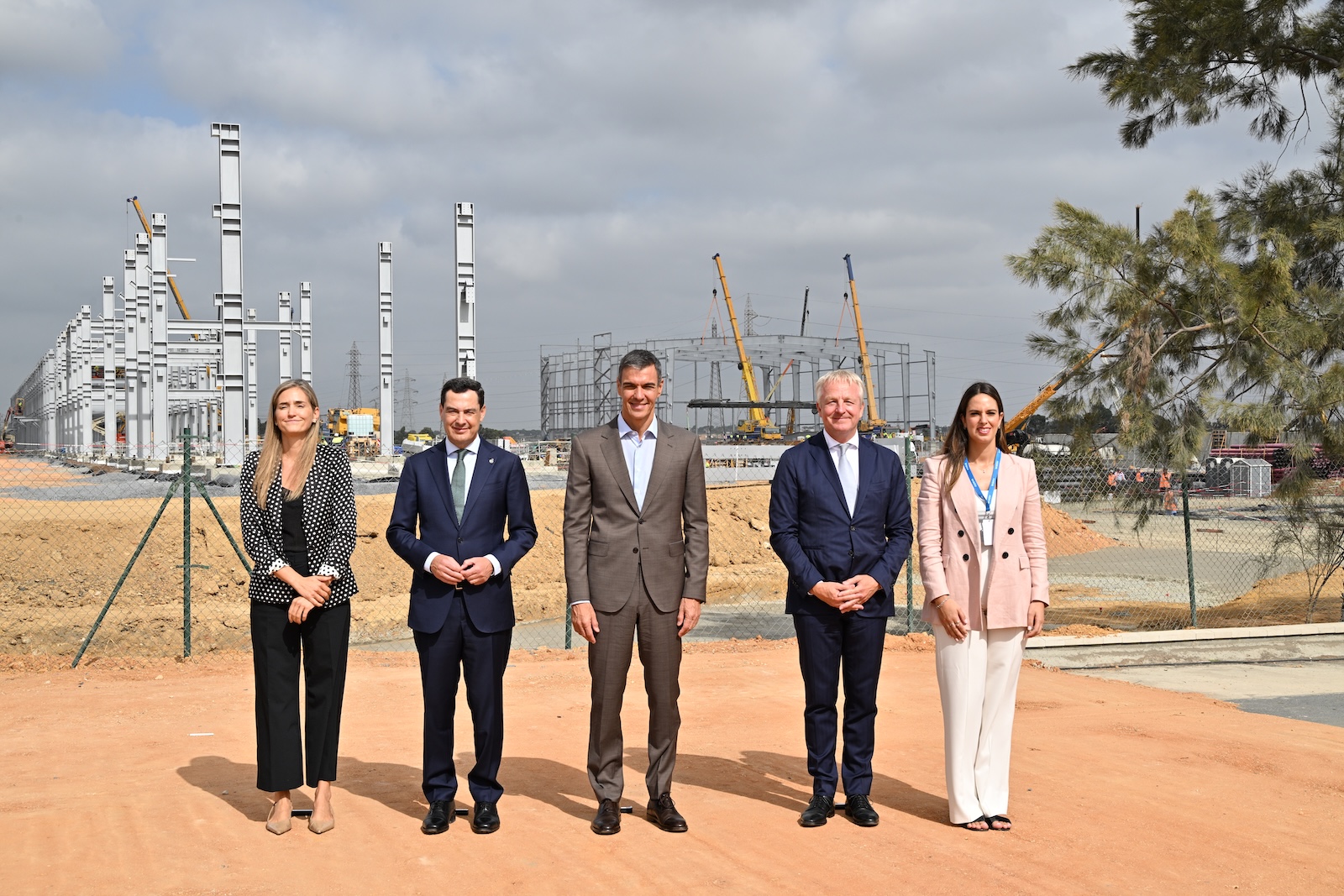 Moeve breaks ground on renewable hydrogen project