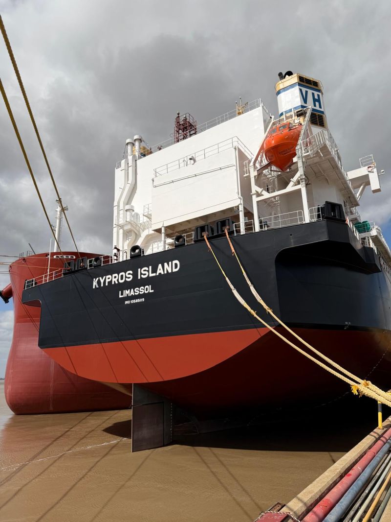 Safe Bulkers takes delivery of first methanol dual-fuel Kamsarmax